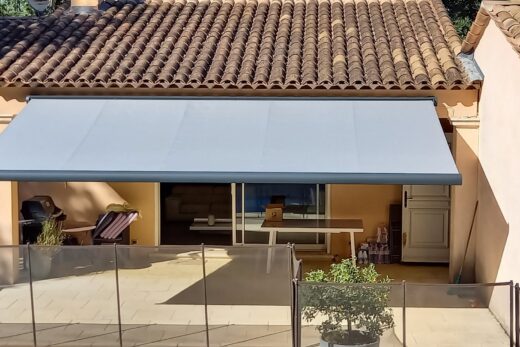 STORES EXTERIEURS